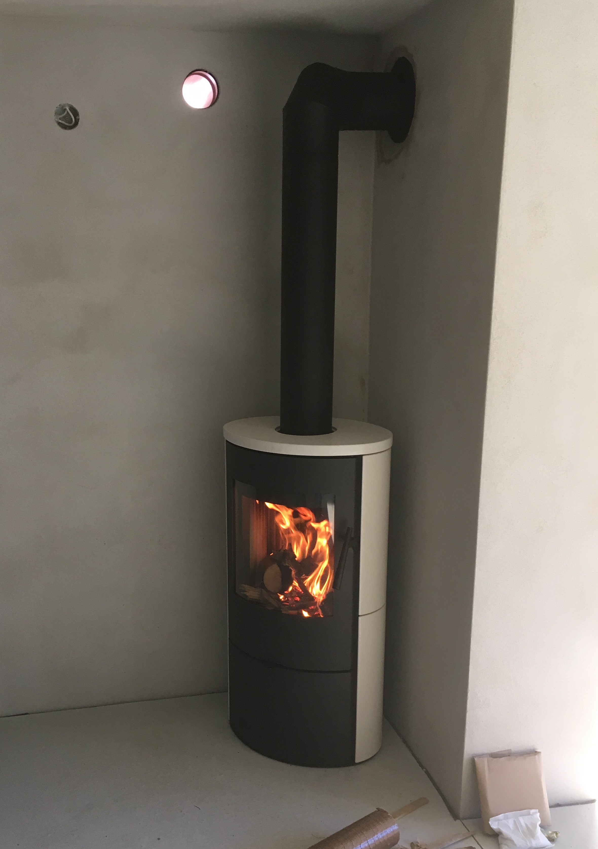Instalace Romotop Evora 01 - bok a víko keramika