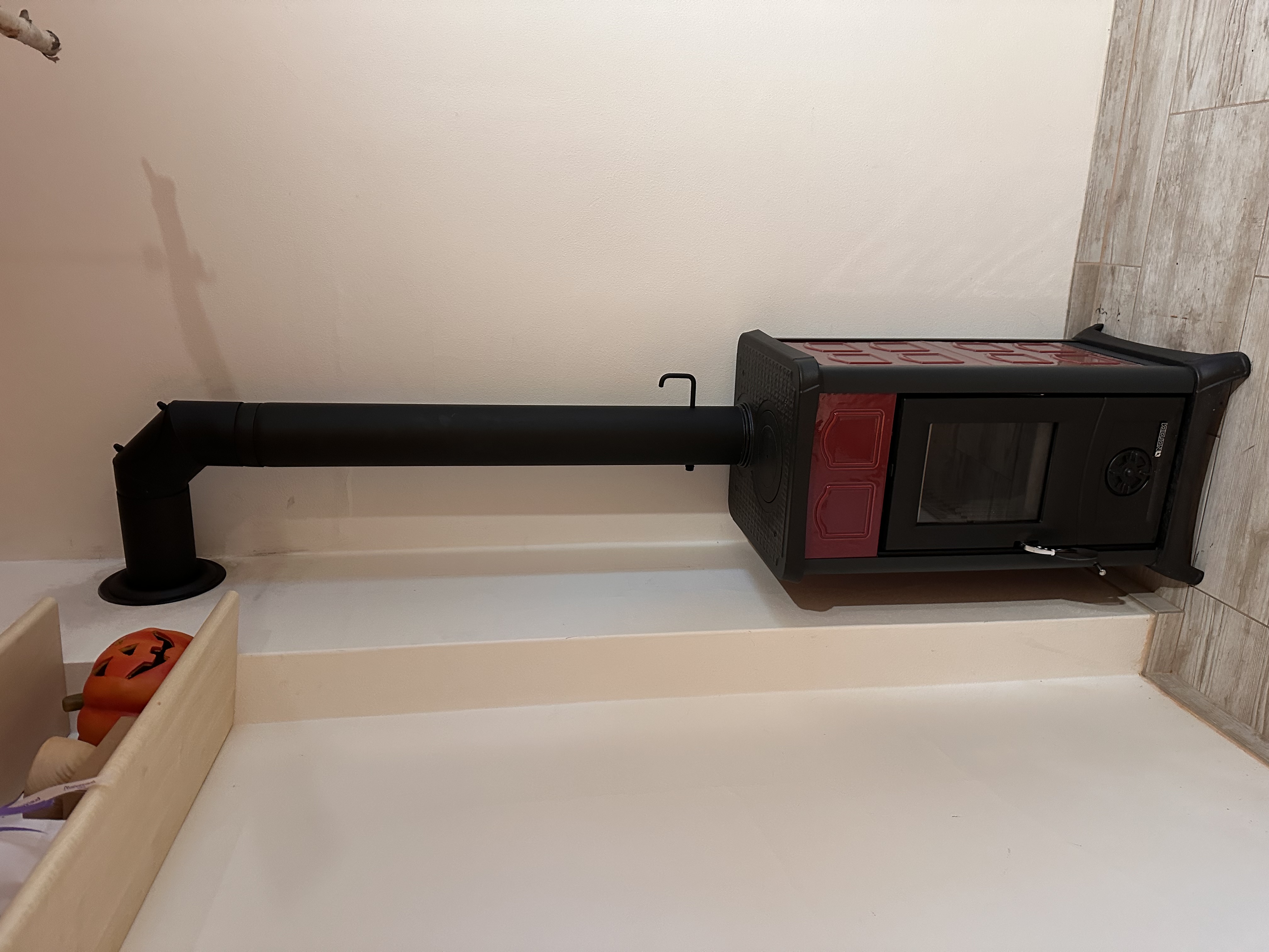 Instalace Nordica Gemma - elegance maiolica bordo